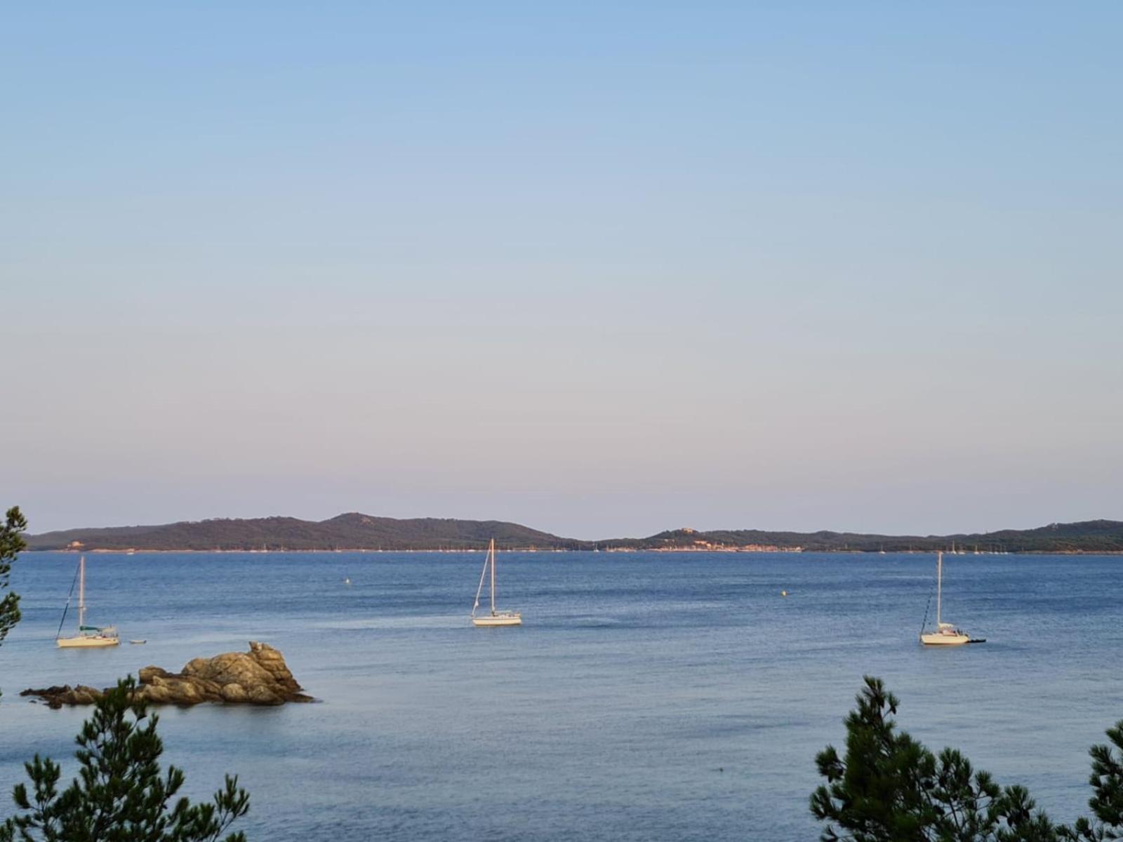 L'Instant Plage - Vue Mer - Bord De Plage - La Capte - Cote D'Azur Hyères Esterno foto